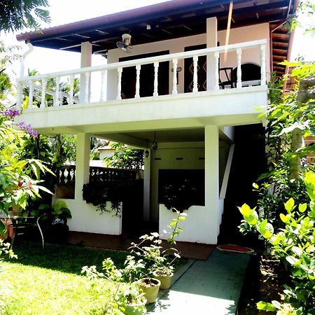 Star Holiday Resort Hikkaduwa Exterior foto