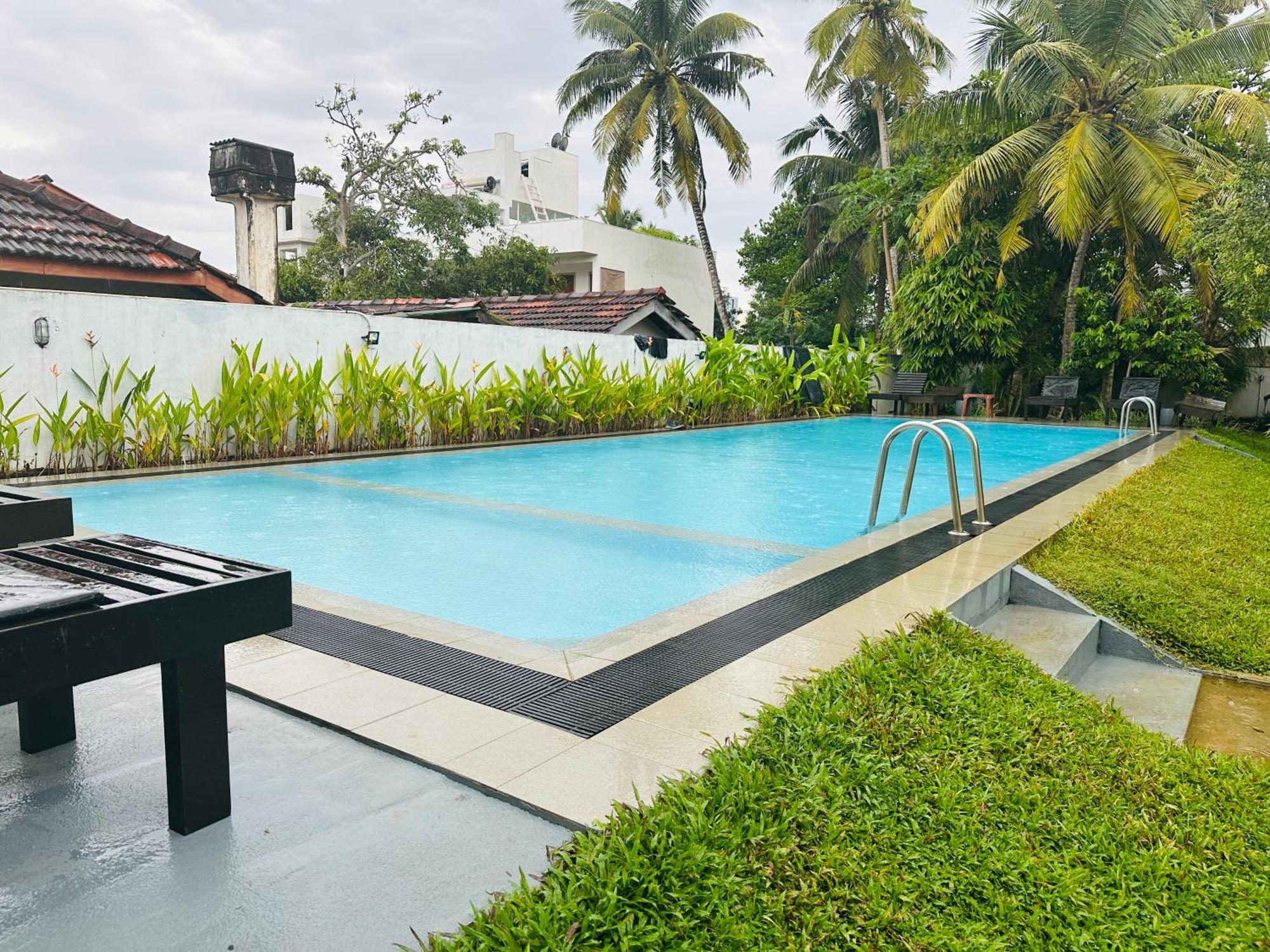 Star Holiday Resort Hikkaduwa Exterior foto