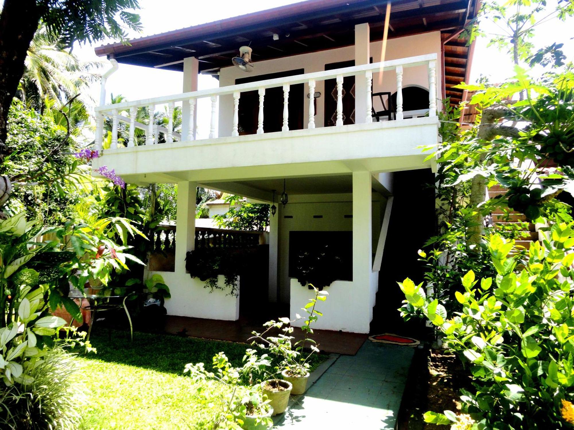 Star Holiday Resort Hikkaduwa Exterior foto
