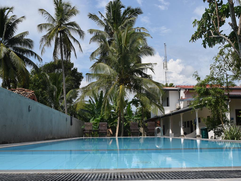 Star Holiday Resort Hikkaduwa Exterior foto